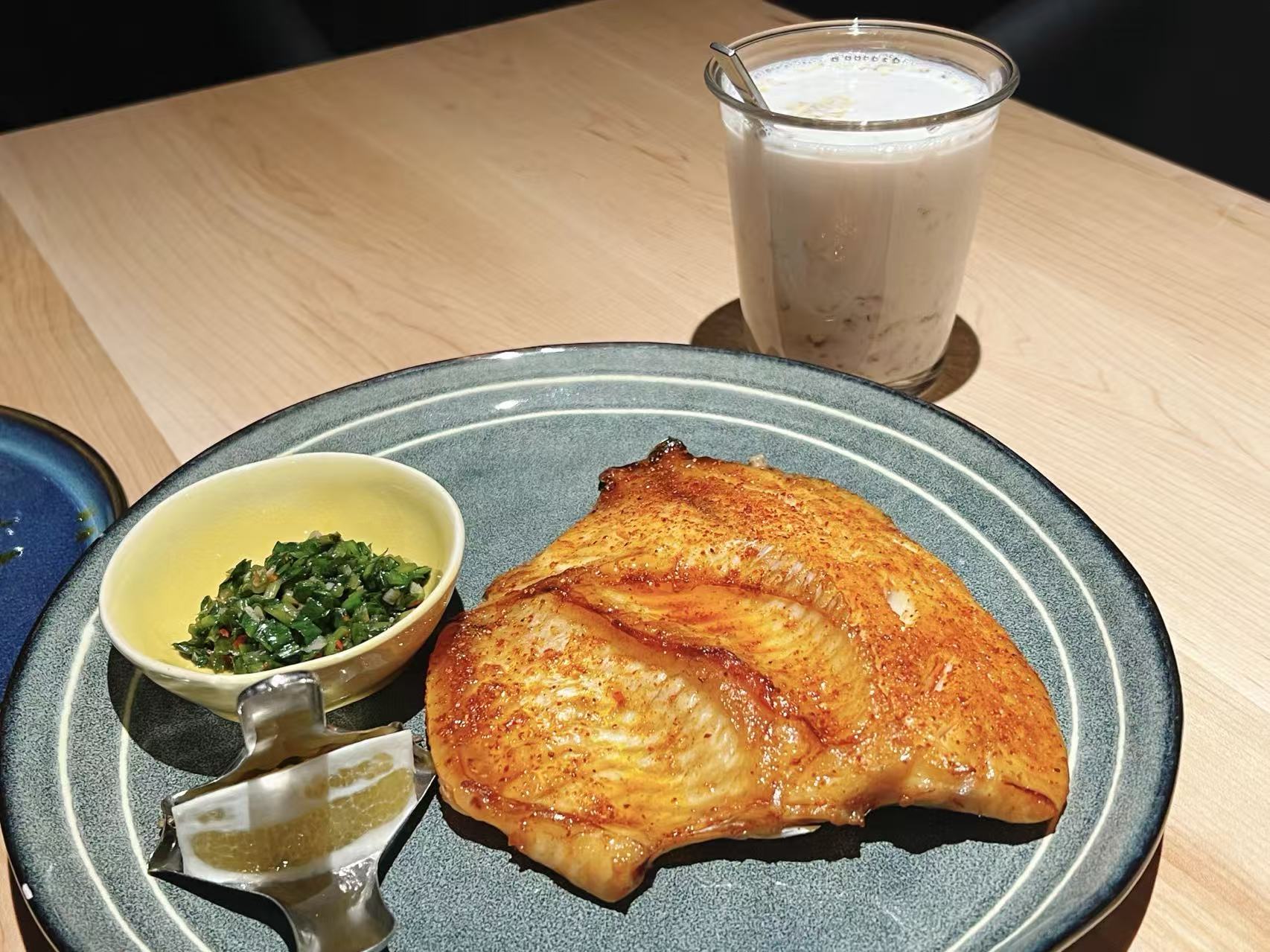 半山腰·云南菜(卫星厂店) 1