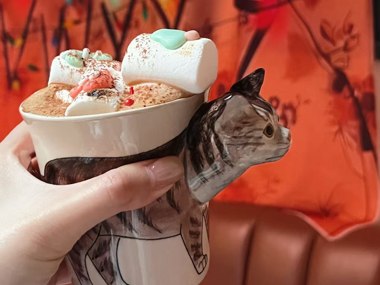 CLOSER Cafe And Taproom 1